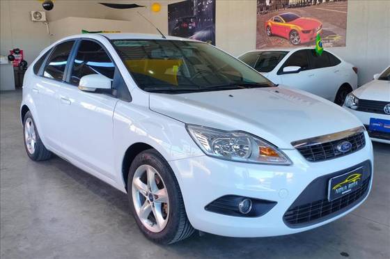 FORD FOCUS 1.6 GL 16V FLEX 4P MANUAL